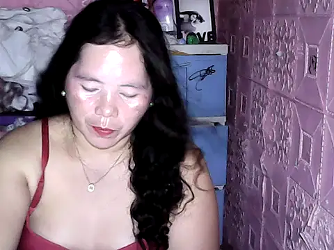 hotpusie 4u online show from 03.05.26