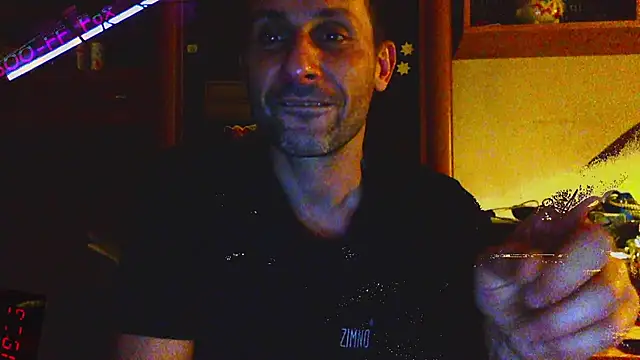 Snapshot of FireFox_Feel chatting on 12.03.24 FireFox Feel online show from 12.03.24