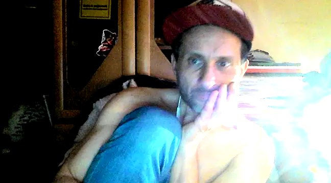 Snapshot of FireFox_Feel chatting on 03.16.25 FireFox Feel online show from 03.16.25