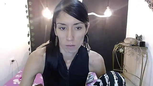 Snapshot of SexyKataShow chatting on 01.21.25 SexyKataShow online show from 01.21.25