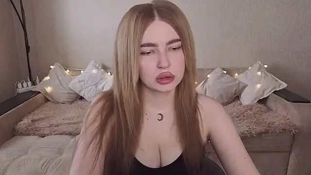Snapshot of ViolettaLopez chatting on 06.02.26 ViolettaLopez online show from 06.02.26