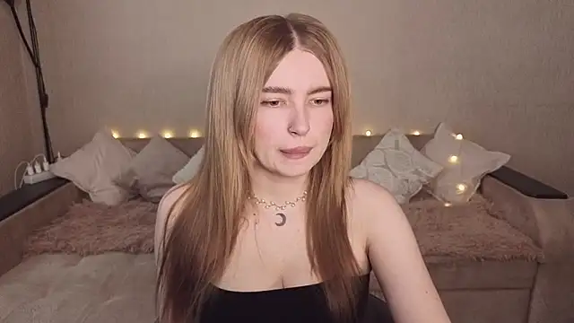 Snapshot of ViolettaLopez chatting on 06.16.26 ViolettaLopez online show from 06.16.26
