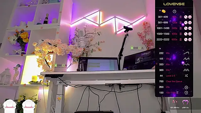 Elena-Marilyn online show from 06.08.26