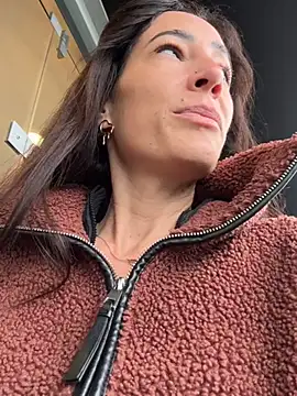 Snapshot of SweeetAlegra chatting on 02.15.25 SweeetAlegra online show from 02.15.25