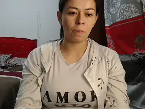 mayhott2 online show from 02.12.25