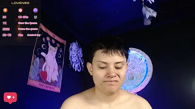 girl intense444 online show from 11.25.25