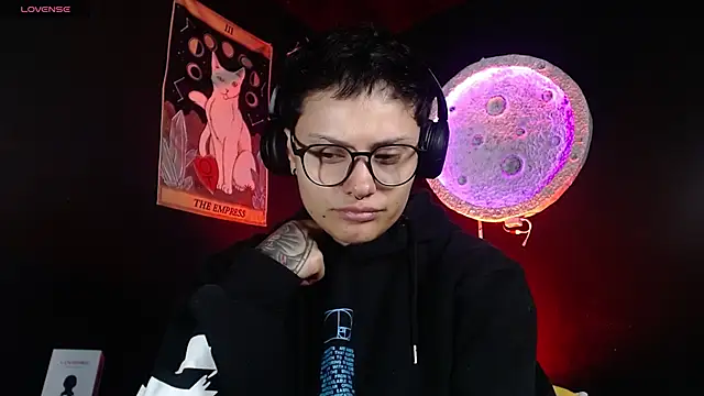 girl intense444 online show from 04.29.26