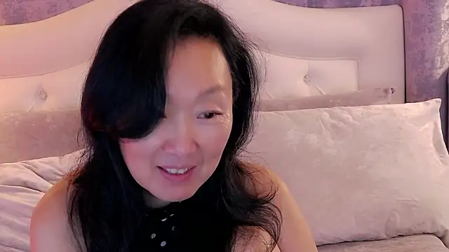 Snapshot of Asian_legs chatting on 07.17.26 Asian legs online show from 07.17.26