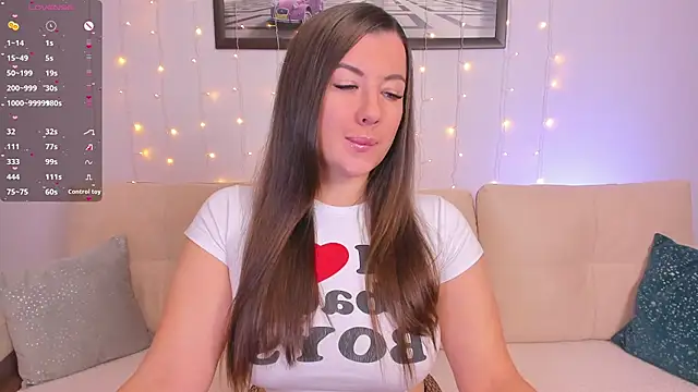 CrazyBeach online show from 11.30.25