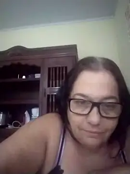 Snapshot of catdool chatting on 12.31.24 catdool online show from 12.31.24