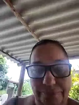 Snapshot of catdool chatting on 01.11.25 catdool online show from 01.11.25