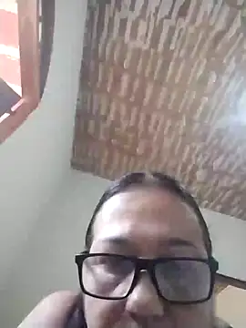 Snapshot of catdool chatting on 02.10.25 catdool online show from 02.10.25