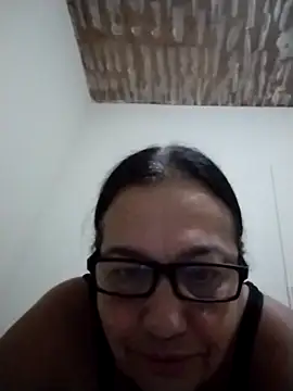 Snapshot of catdool chatting on 03.21.25 catdool online show from 03.21.25