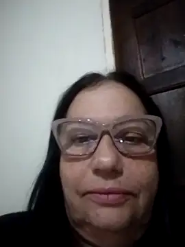 Snapshot of catdool chatting on 09.28.25 catdool online show from 09.28.25