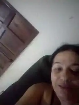 Snapshot of catdool chatting on 10.18.25 catdool online show from 10.18.25