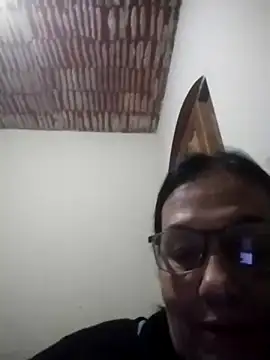 Snapshot of catdool chatting on 05.25.26 catdool online show from 05.25.26
