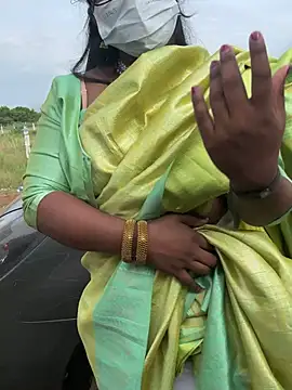 Dhiyapink online show from 01.14.25