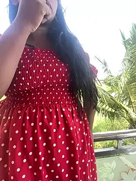 Dhiyapink online show from 02.23.25