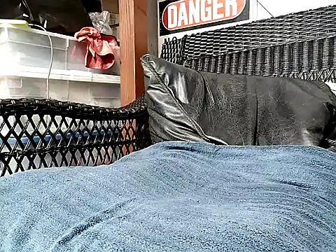 HungHawaiian808xh online show from 10.18.25