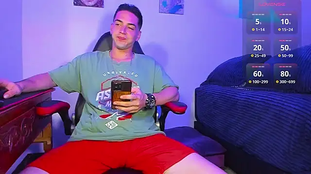 Alex smith00 online show from 12.04.24