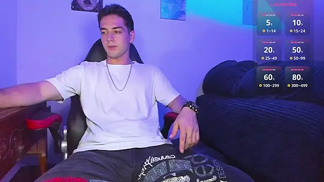 Alex smith00 online show from 12.22.24