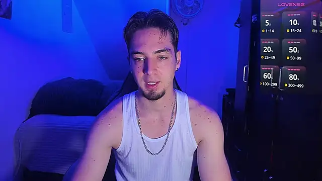 Snapshot of Alex_smith00 chatting on 01.17.26 Alex smith00 online show from 01.17.26