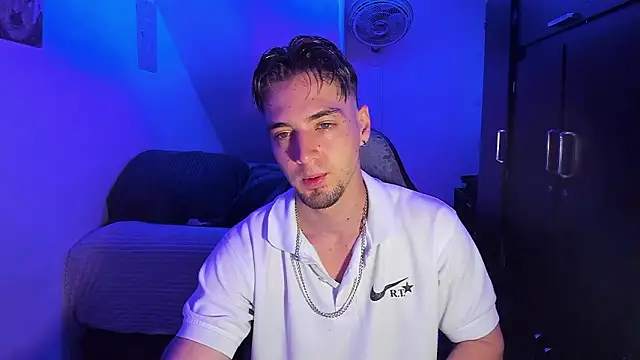 Snapshot of Alex_smith00 chatting on 02.09.26 Alex smith00 online show from 02.09.26