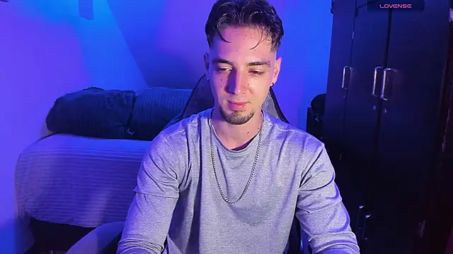 Snapshot of Alex_smith00 chatting on 02.13.26 Alex smith00 online show from 02.13.26