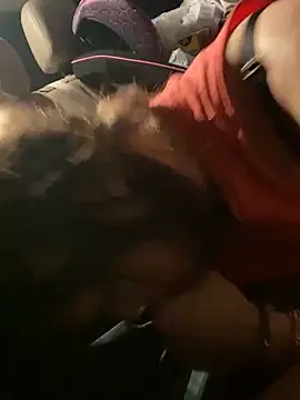 Snapshot of jizzyunit chatting on 12.21.24 jizzyunit online show from 12.21.24