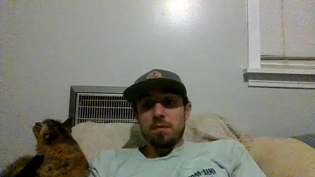 Snapshot of jizzyunit chatting on 12.22.24 jizzyunit online show from 12.22.24