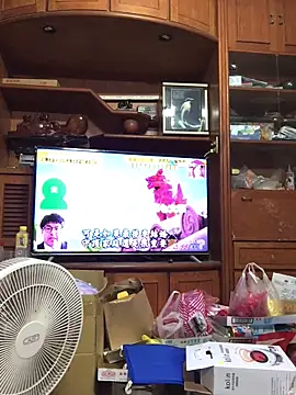 Snapshot of o0-69o chatting on 02.02.25 o0-69o online show from 02.02.25