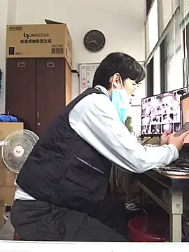 Snapshot of o0-69o chatting on 02.03.25 o0-69o online show from 02.03.25