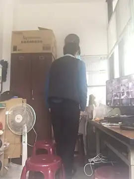 Snapshot of o0-69o chatting on 02.05.25 o0-69o online show from 02.05.25