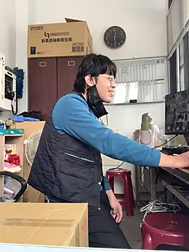 Snapshot of o0-69o chatting on 02.06.25 o0-69o online show from 02.06.25