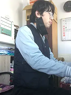 Snapshot of o0-69o chatting on 03.12.25 o0-69o online show from 03.12.25