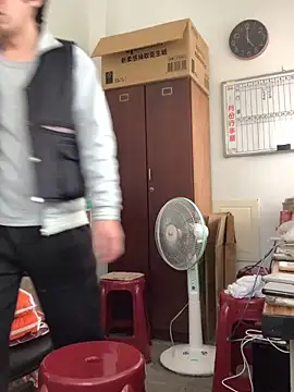 Snapshot of o0-69o chatting on 03.12.25 o0-69o online show from 03.12.25