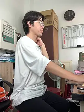 Snapshot of o0-69o chatting on 03.13.25 o0-69o online show from 03.13.25