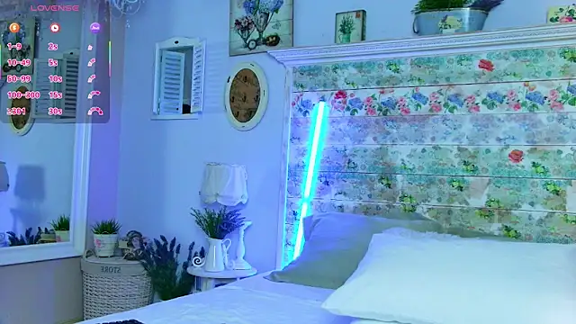 NikkiStarX online show from 11.20.25