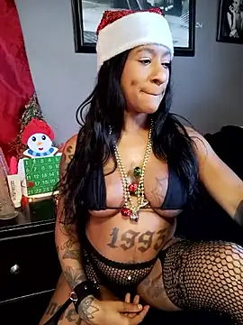 Snapshot of iitsolivia13 chatting on 12.16.24 iitsolivia13 online show from 12.16.24