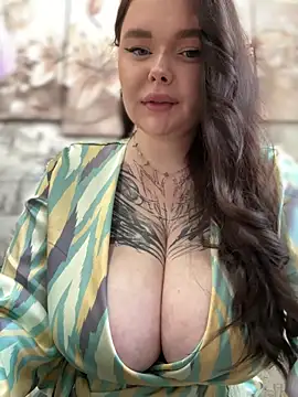 Snapshot of MommyDimitrescu_ chatting on 03.08.25 MommyDimitrescu online show from 03.08.25