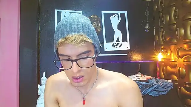 angel sexyevil online show from 12.29.24