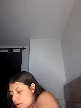 Snapshot of RsellAmb chatting on 11.14.25 RsellAmb online show from 11.14.25