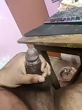 Snapshot of Mordansex chatting on 12.20.25 Mordansex online show from 12.20.25