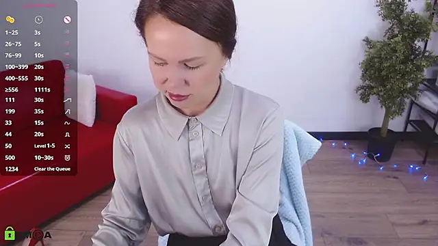 Snapshot of VickyGolden chatting on 07.19.26 VickyGolden online show from 07.19.26