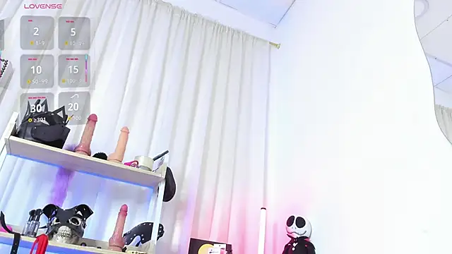 SAMANTHA DM online show from 10.17.25