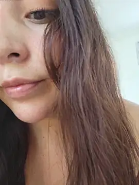 VickyHoult online show from 05.17.26