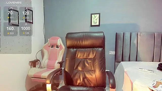 Snapshot of Tiffany_teressa chatting on 02.12.26 Tiffany teressa online show from 02.12.26