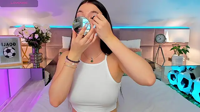 MiaMuse online show from 06.12.26