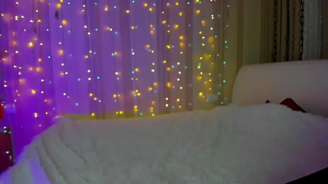 Danielle Thomas online show from 03.01.25