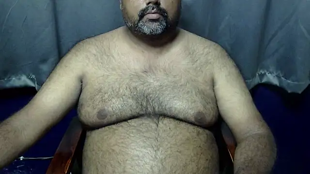Snapshot of hairysubcub_70 chatting on 05.09.26 hairysubcub 70 online show from 05.09.26